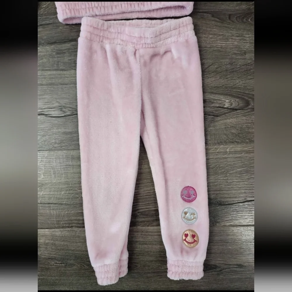 Girls Cozy Plush Outfit Size 4t